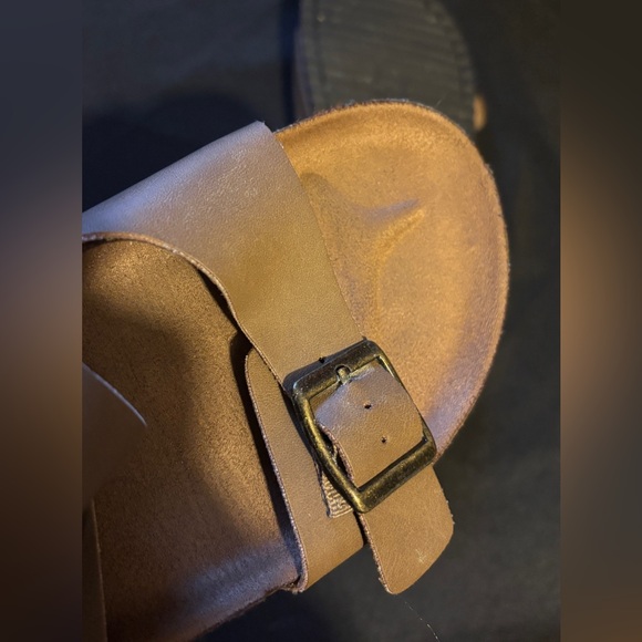 Women’s cat and Jack sandals size 5 - Picture 4 of 4